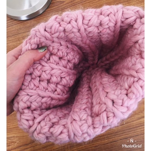 NEW 100% ALL WOOL HAND MADE CROCHET - Picture 3 of 5